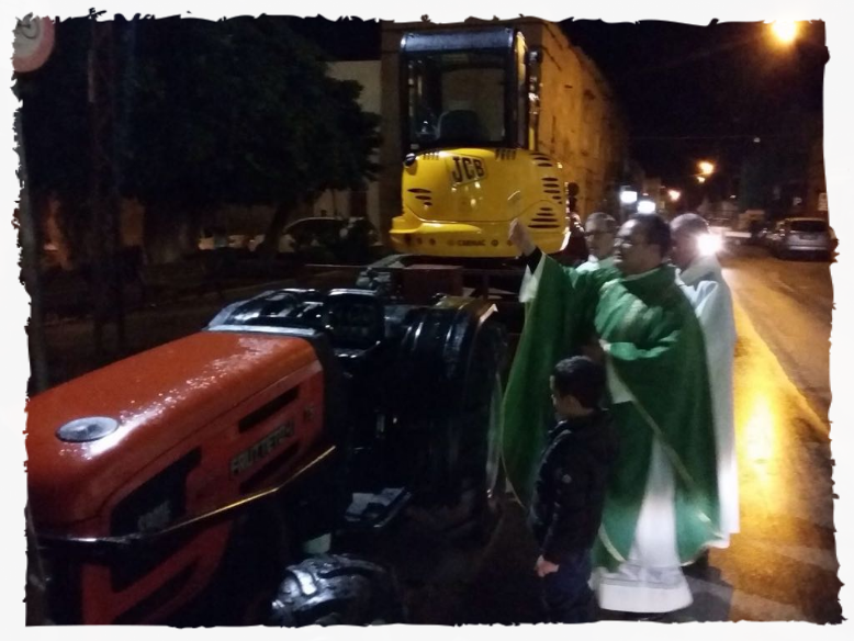 benedizione trattore